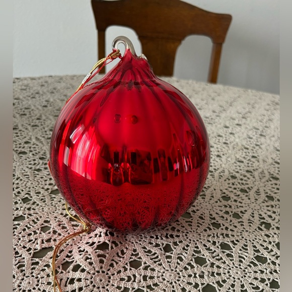 Dept 56 mercury glass 6” or 150mm red ball  ornament ingreat cond! Preloved - Picture 4 of 12